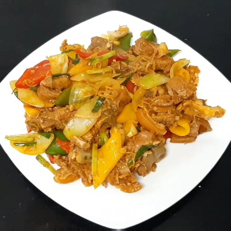 Bước 5 Thành phẩm Sườn dê xào ớt chuông
