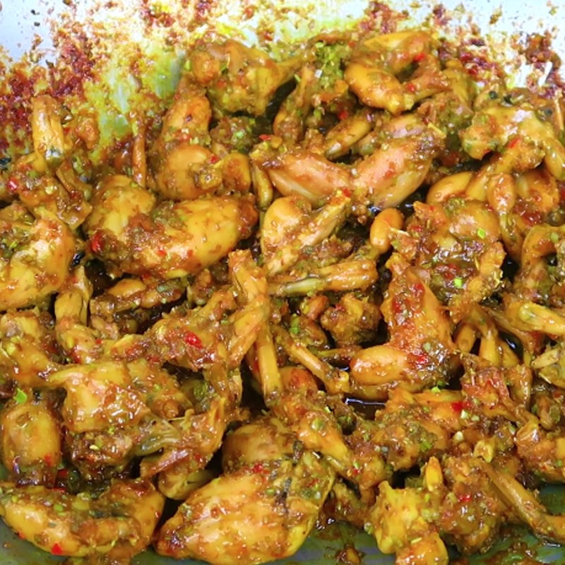 Bước 4 Thành phẩm Ếch xào sả nghệ