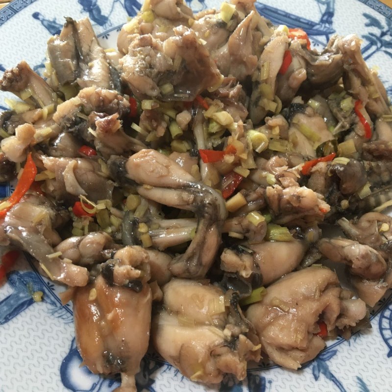 Bước 3 Thành phẩm Ếch kho sả ớt