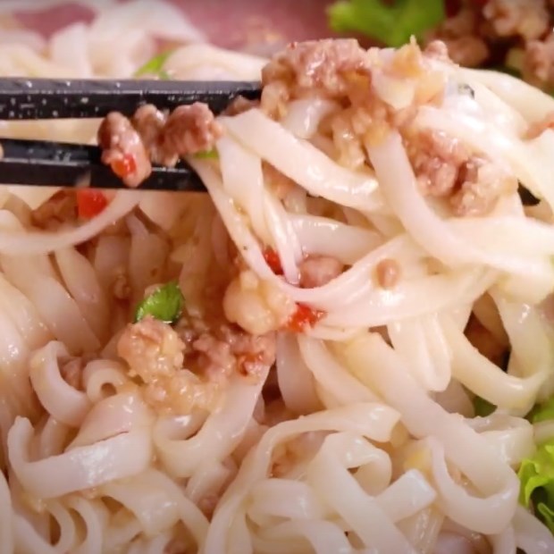 Bước 4 Thành phẩm Phở trộn thịt băm