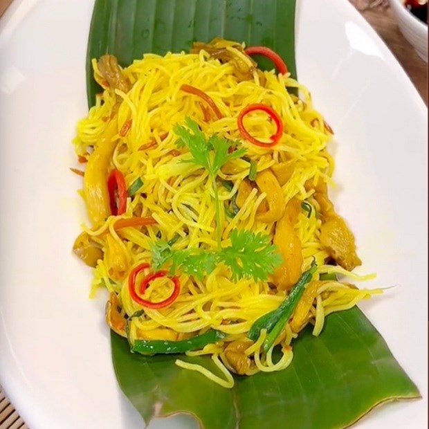 Bước 4 Thành phẩm Bún xào nghệ chay (Công thức được chia sẻ bởi Tiktok Bếp chay XANH)