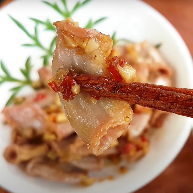 Bước 4 Thành phẩm Lòng heo xào tỏi ớt