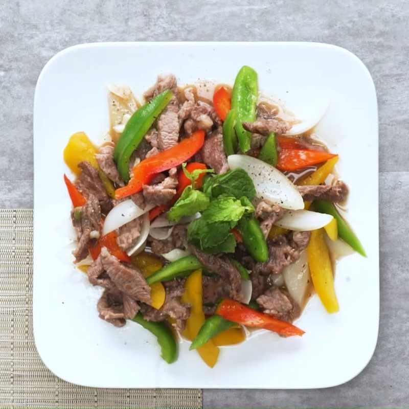 Bước 4 Thành phẩm Bò xào ớt chuông hành tây