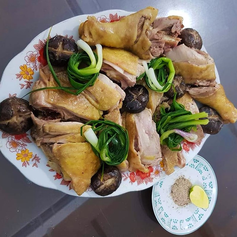 Bước 3 Thành phẩm Gà hấp hành