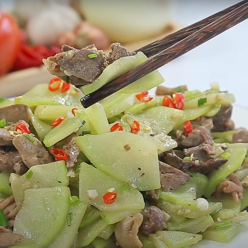 Bước 4 Thành phẩm Su su xào lòng gà