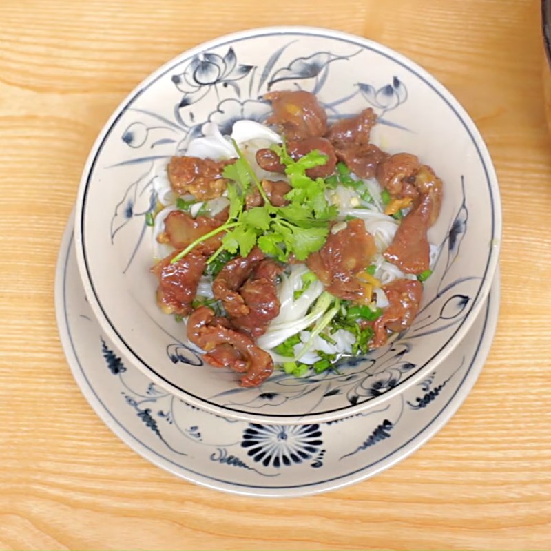 Bước 6 Thành phẩm Phở bò sốt vang