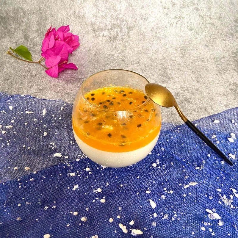 Bước 3 Thành phẩm Panna cotta chanh dây (chanh leo)