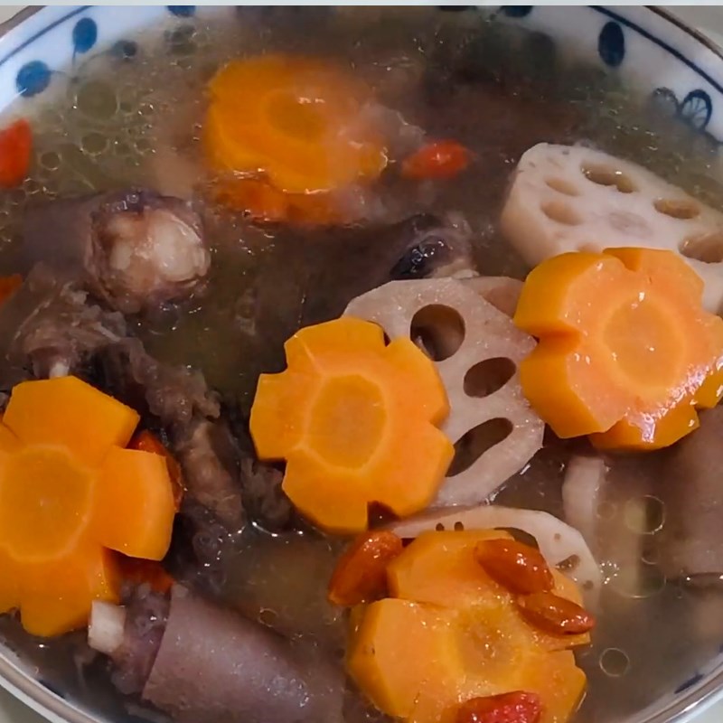 Bước 4 Thành phẩm Đuôi bò hầm củ sen