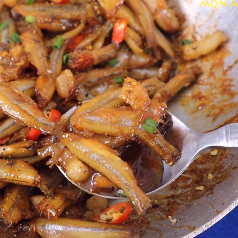 Bước 5 Thành phẩm Cá lòng tong kho tóp mỡ