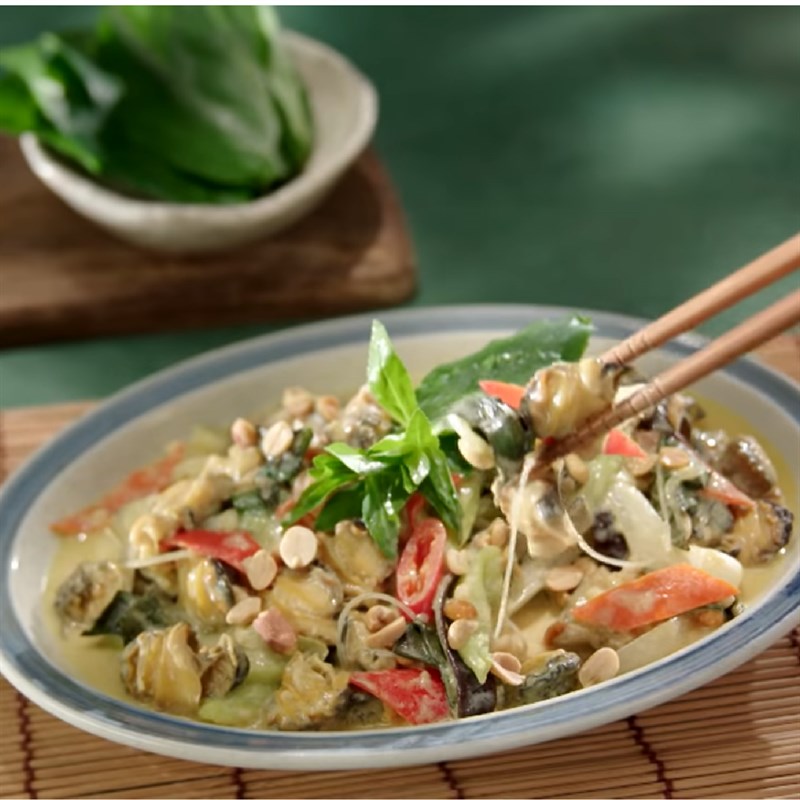 Bước 4 Thành phẩm Ốc xào lăn lá cách