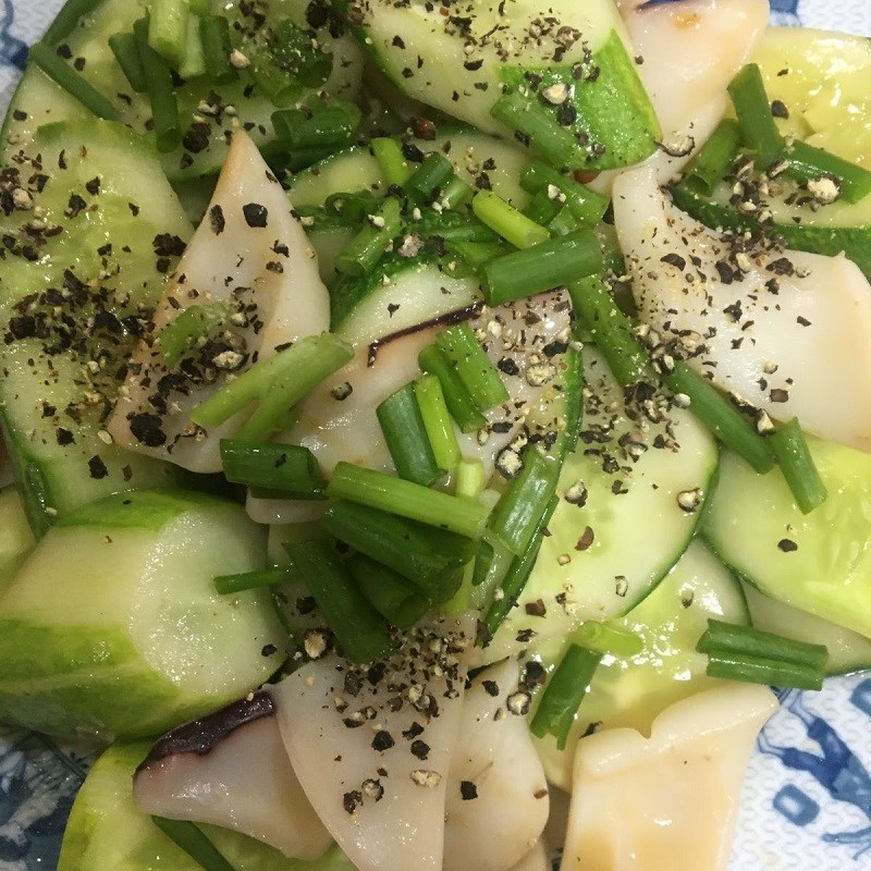 Bước 4 Thành phẩm Mực xào dưa leo