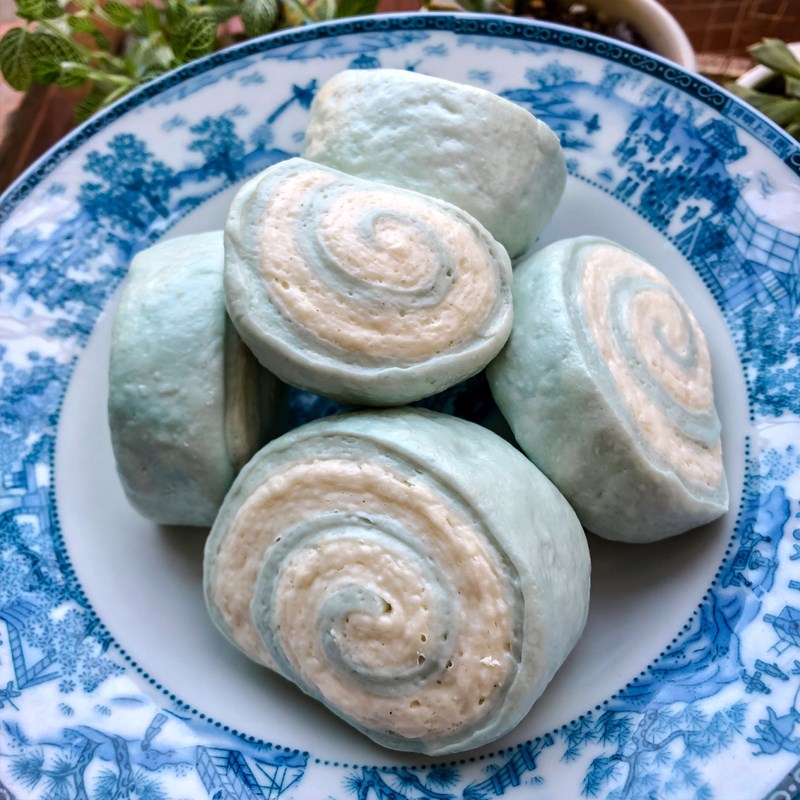 Bước 4 Thành phẩm Bánh bao hoa đậu biếc không nhân