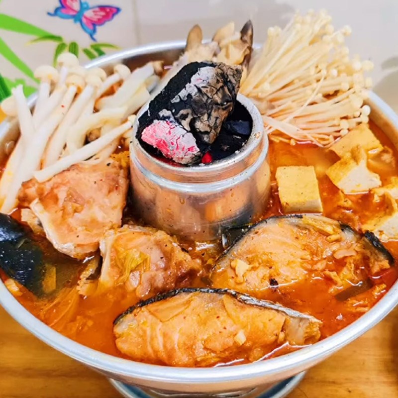 Bước 5 Thành phẩm Lẩu đầu cá hồi kim chi