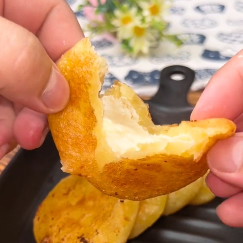 Bước 3 Thành phẩm Bánh khoai tây phô mai (Công thức được chia sẻ từ Tiktik Cách Nấu Ngon cùng Cách Nấu Ngon)