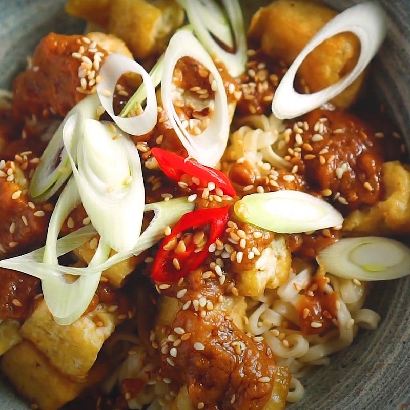 Bước 5 Thành phẩm Mì Udon sốt bơ đậu phộng