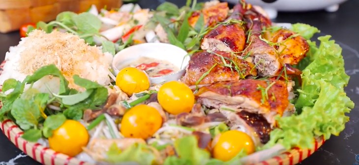 Bước 4 Thành phẩm Mẹt gà nướng