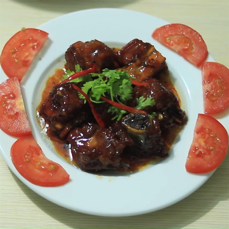 Bước 5 Thành phẩm Sườn non kho tiêu
