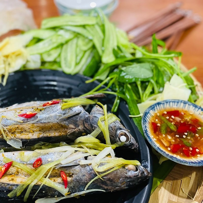 Bước 4 Thành phẩm Cá ồ hấp cuốn bánh tráng