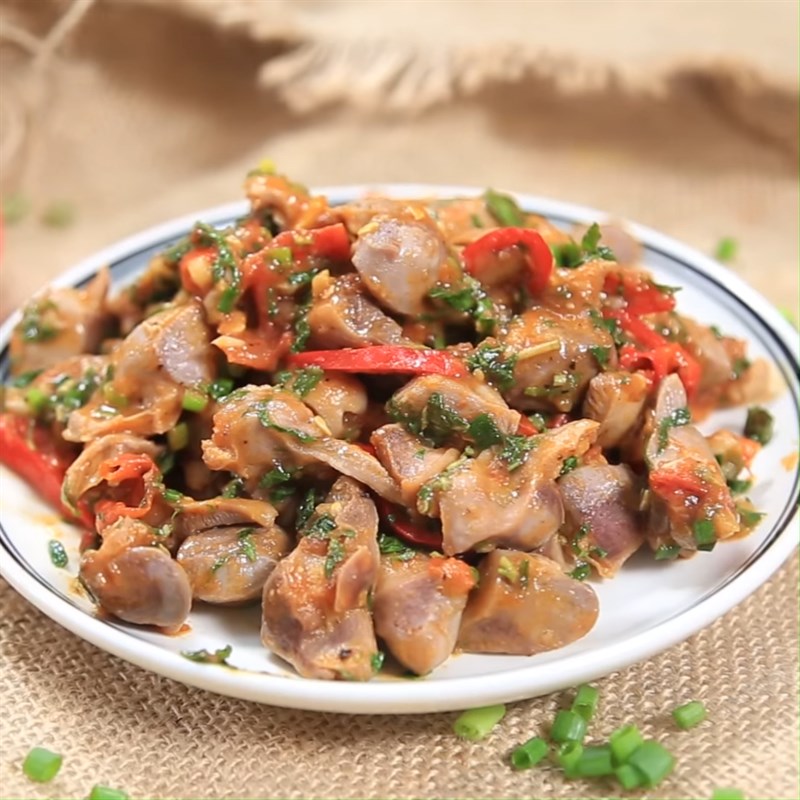 Bước 4 Thành phẩm Mề gà xào cà chua
