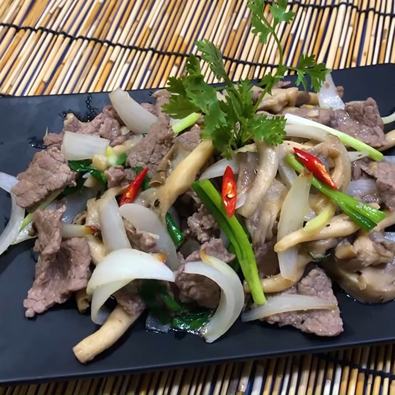 Bước 5 Thành phẩm Thịt bò xào nấm bào ngư
