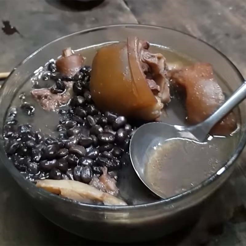 Bước 5 Thành phẩm Đuôi bò hầm đậu đen