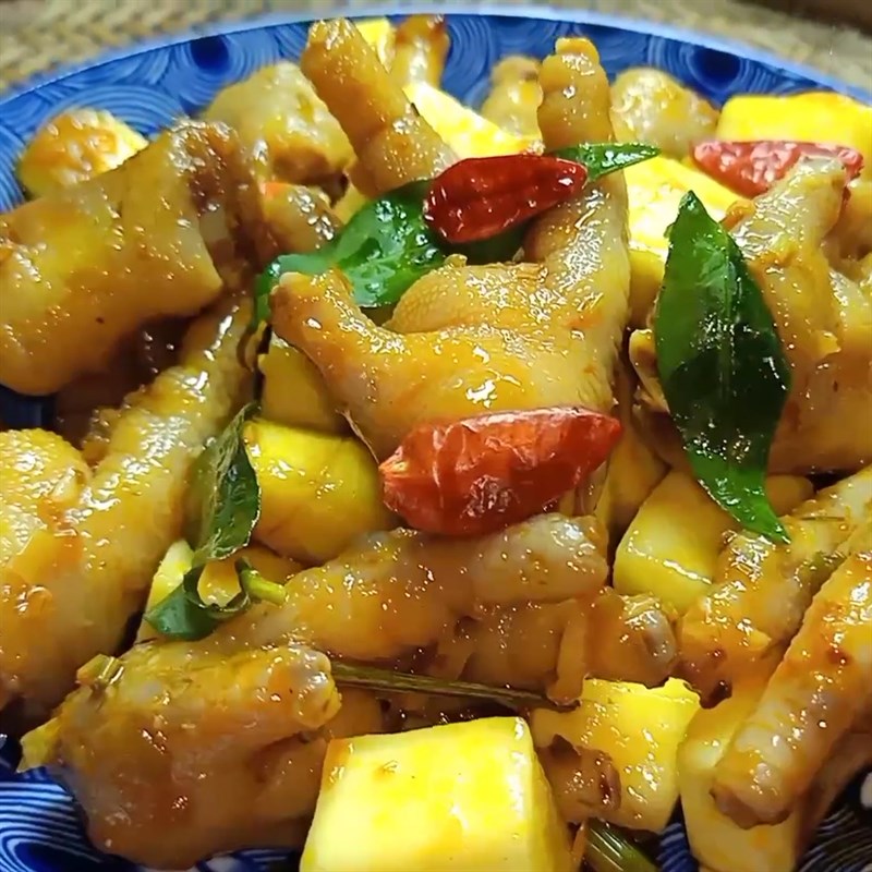 Bước 5 Thành phẩm Chân gà sốt Thái xoài non
