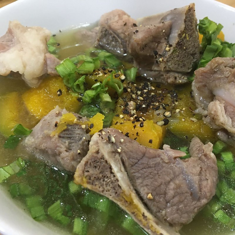Bước 4 Thành phẩm Canh bí đỏ hầm xương
