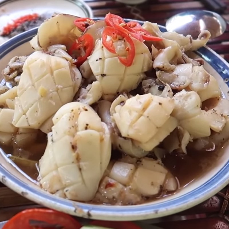 Bước 5 Thành phẩm Mực hấp nước dừa