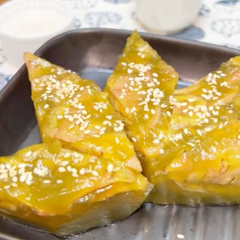Bước 4 Thành phẩm Bánh chuối hấp là dứa với nước cốt dừa (Công thức được chia sẻ từ Tiktok Cách Nấu Ngon cùng Cách Nấu Ngon)