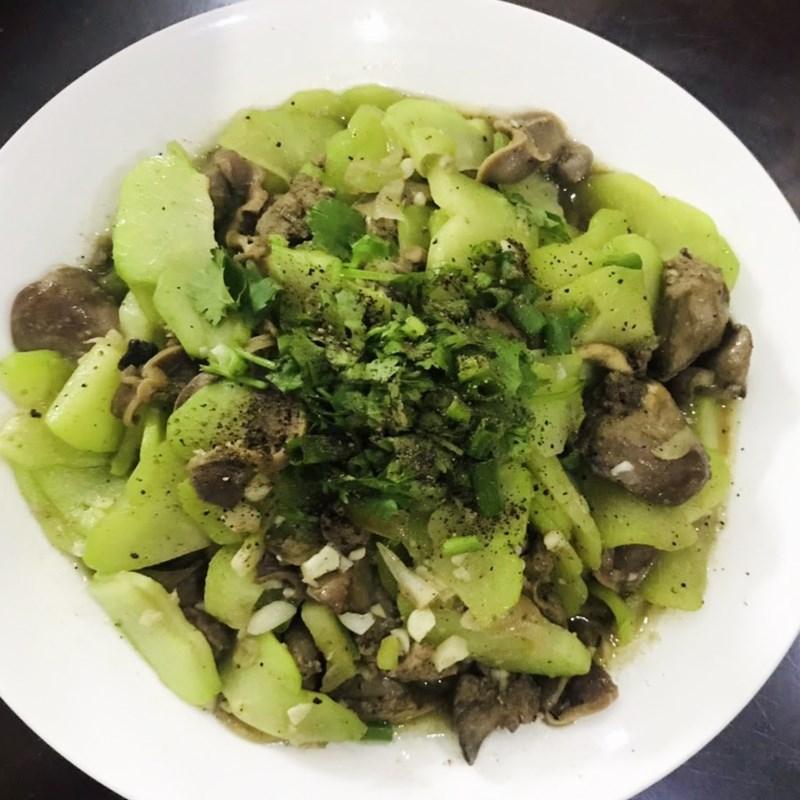 Bước 6 Thành phẩm Su su xào lòng gà