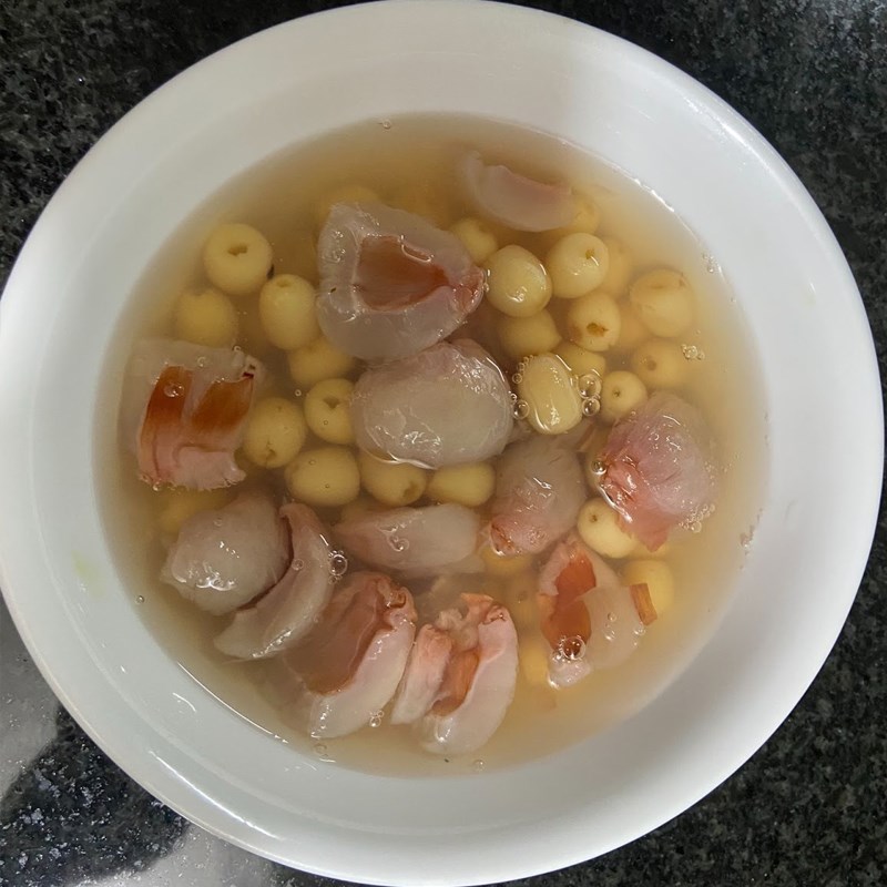 Bước 3 Thành phẩm Chè vải hạt sen (công thức được chia sẻ từ người dùng)