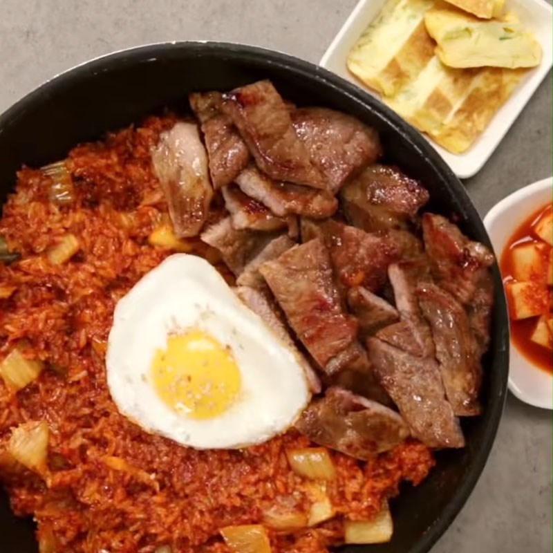 Bước 6 Thành phẩm Cơm rang kim chi thịt bò