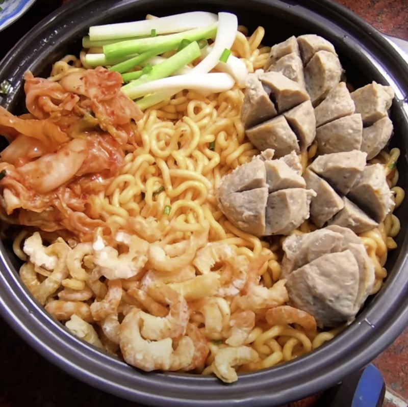 Bước 4 Nướng mì trộn Mì trộn bò viên phô mai