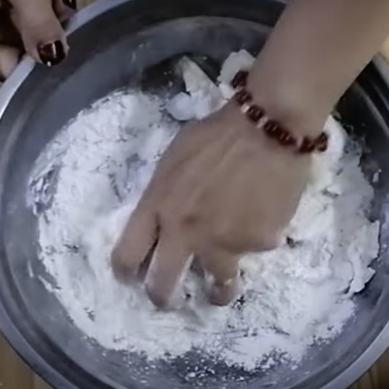 Bước 4 Làm viên sắn Chè sắn bưởi dẻo