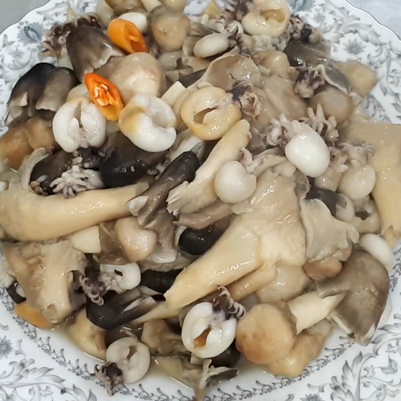 Bước 4 Thành phẩm Mực xào nấm rơm và bào ngư