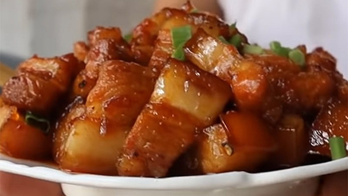 Thịt ba chỉ rim nước mắm