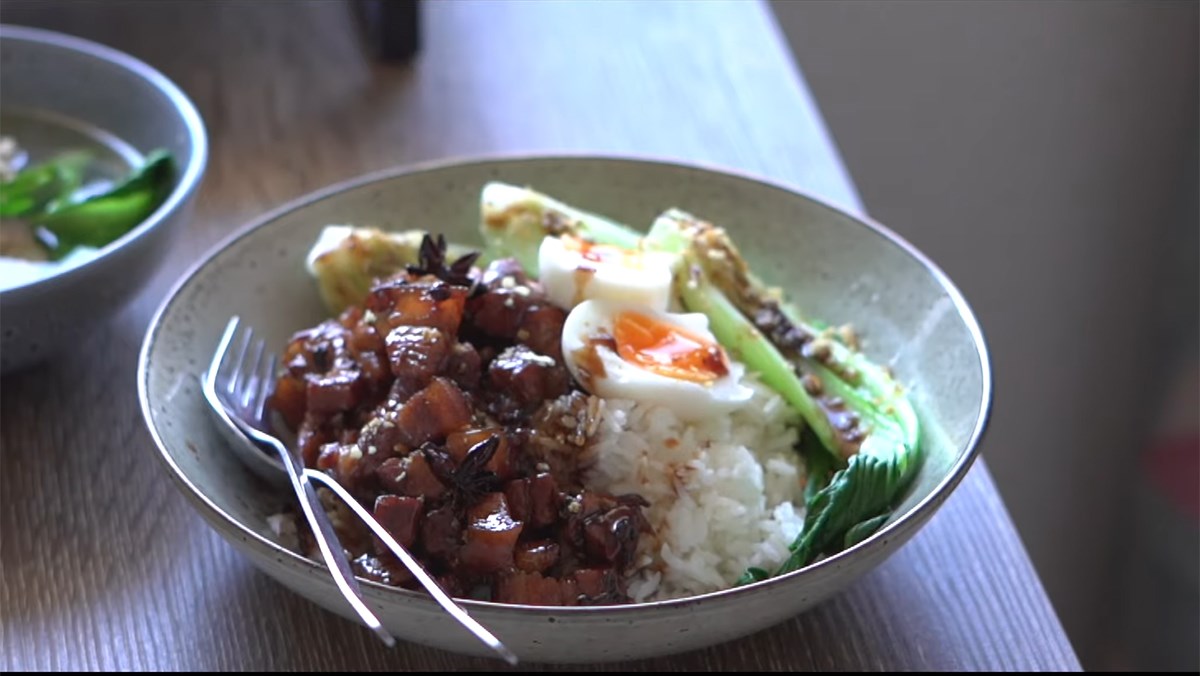 Thịt ba chỉ rim nước tương