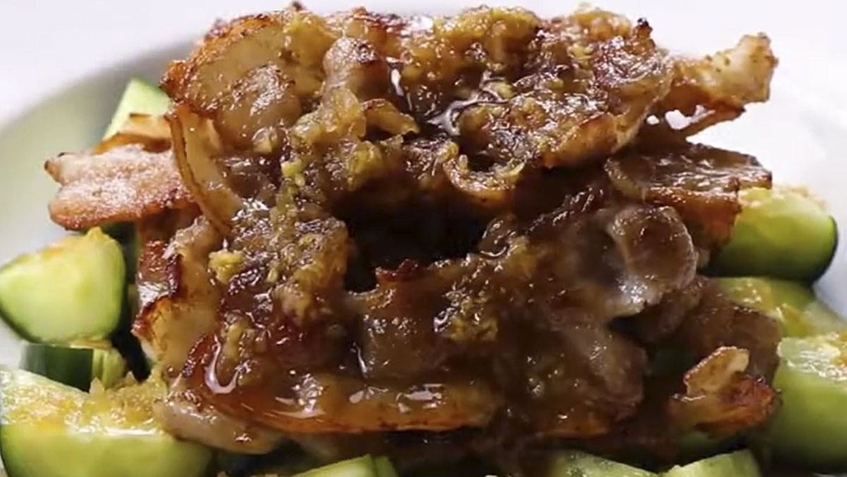 Thịt heo áp chảo sốt hành gừng