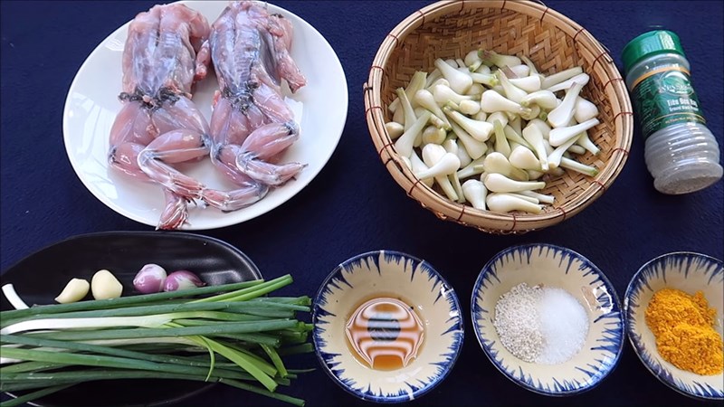 Nguyên liệu món ăn ếch xào củ kiệu