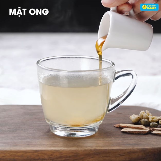 Bước 3 Lọc bã Trà hoa cúc