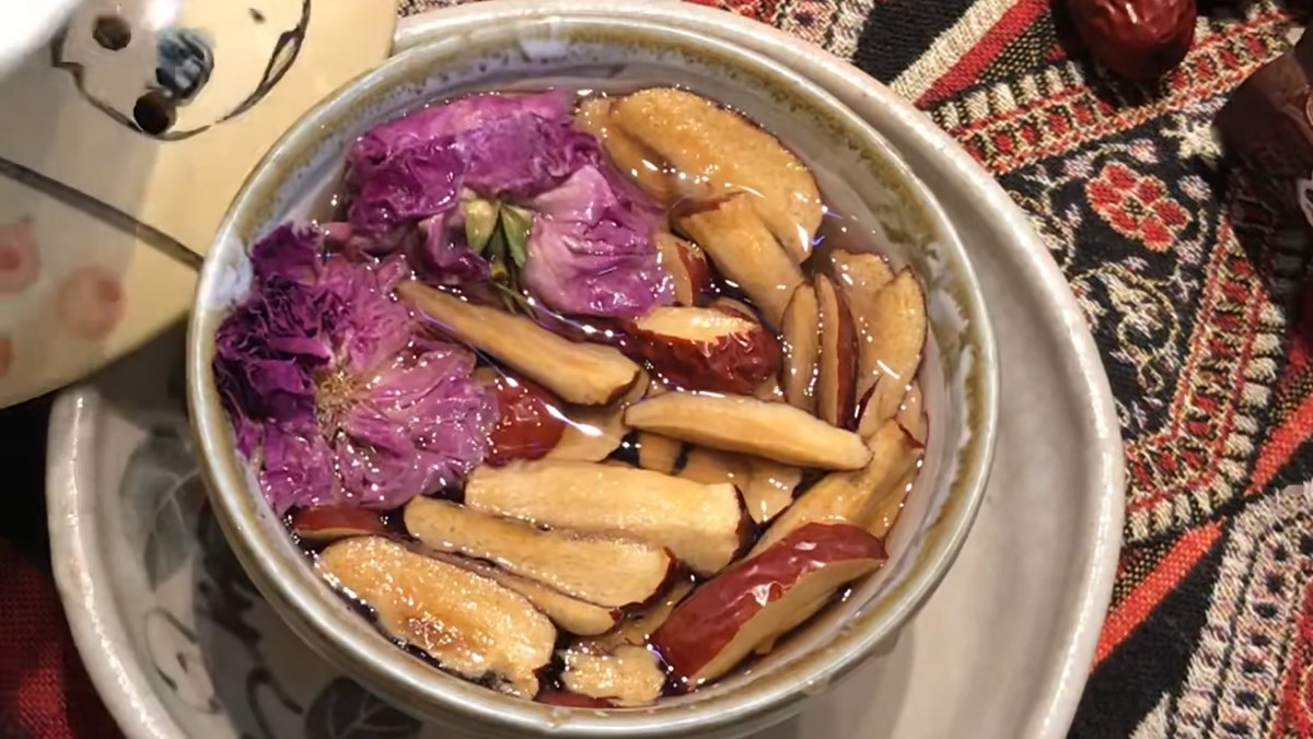 Trà hoa hồng táo đỏ