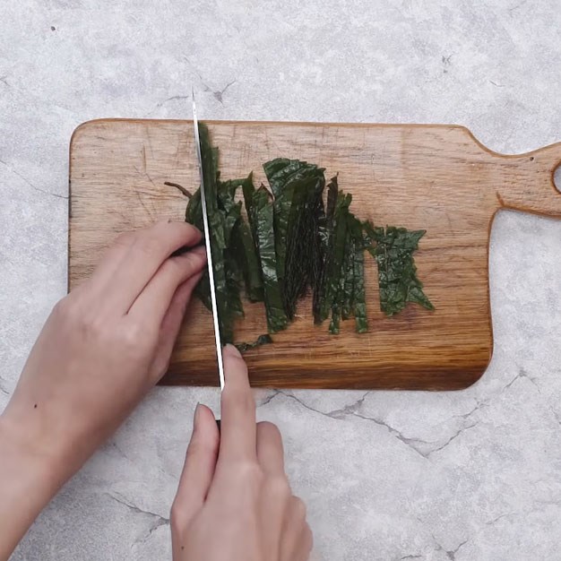 Bước 2 Pha trà Trà tía tô mật ong