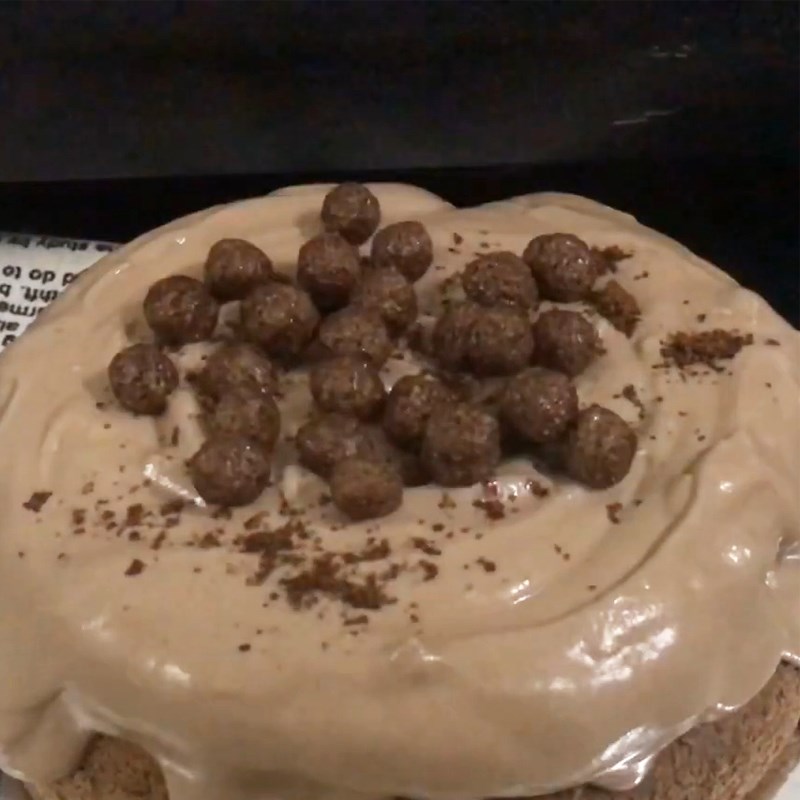 Bước 6 Trang trí bánh Bánh milo kem mặn (kem cheese)