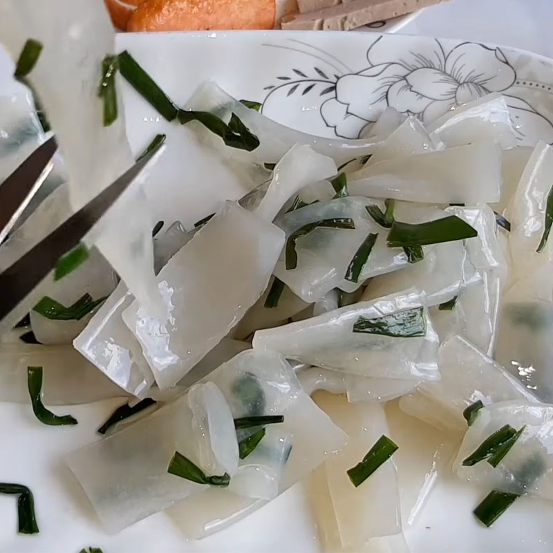 Bước 4 Trình bày Bánh ướt chay