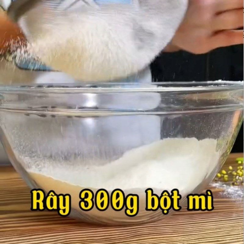 Bước 1 Trộn bột Bánh tiêu sầu riêng (Công thức được chia sẻ từ Tiktok Cách Nấu Ngon cùng Cách Nấu Ngon)