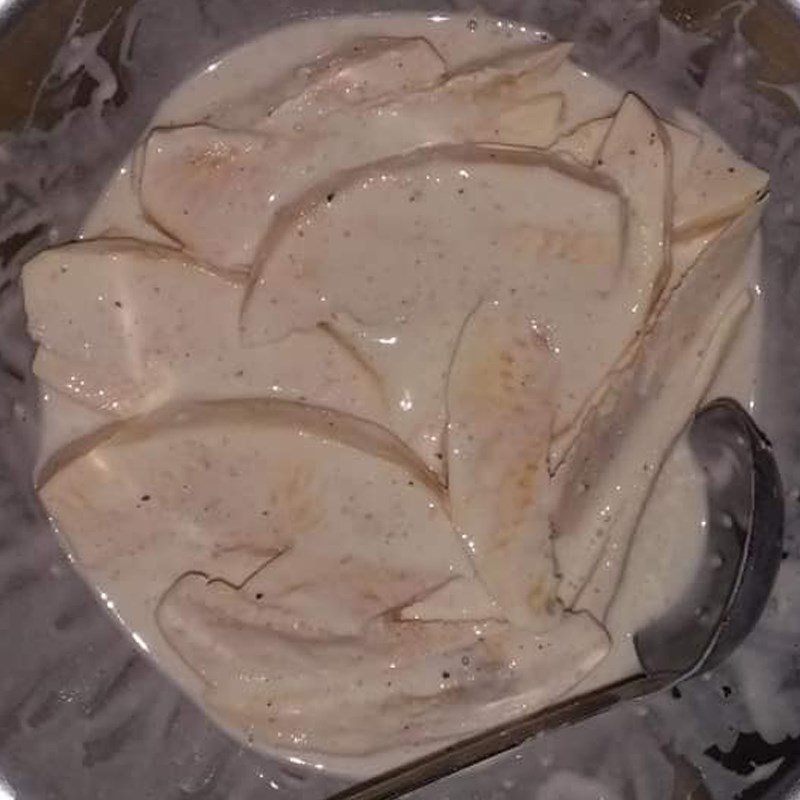 Bước 2 Trộn bột Sake chiên bằng bột chiên chuối