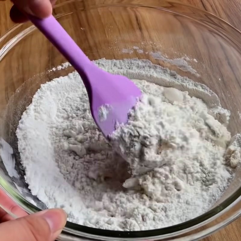 Bước 1 Trộn bột Bánh bao sữa không nhân