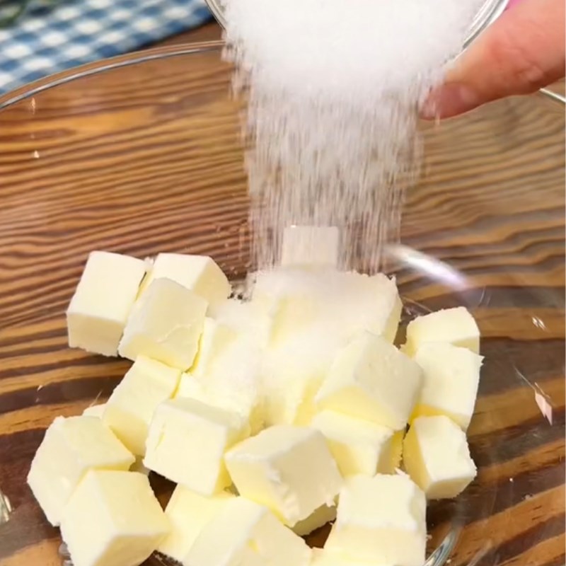 Bước 1 Trộn bột Bánh quy mứt dâu (Công thức được chia sẻ từ Tiktok Cách Nấu Ngon cùng Cách Nấu Ngon)