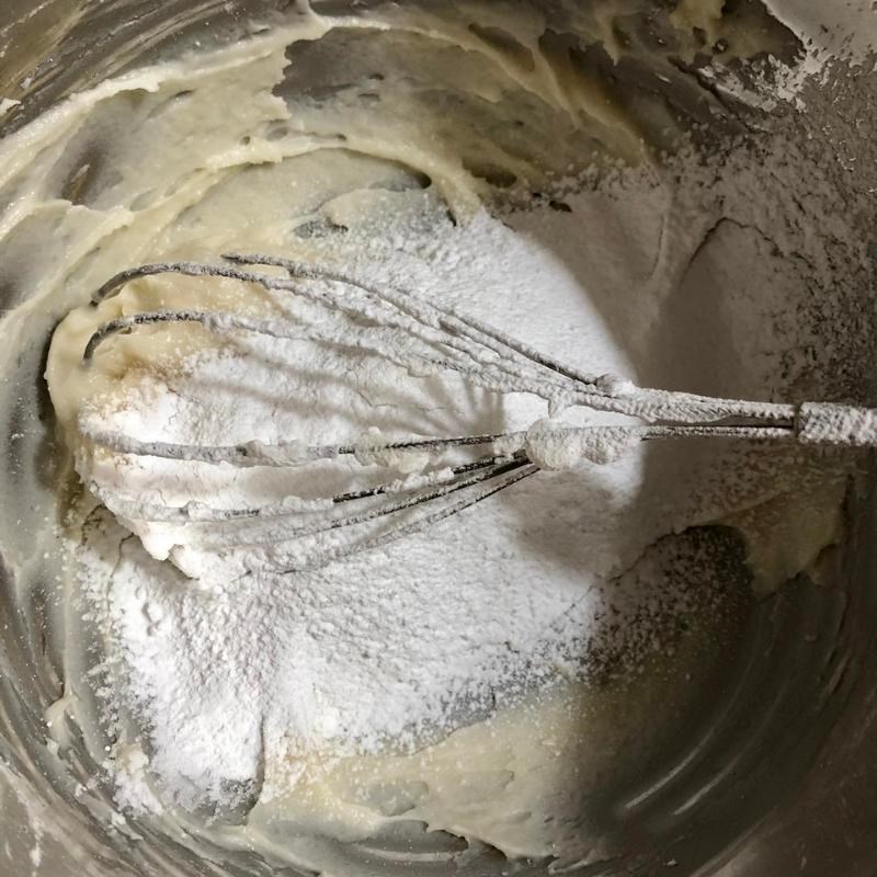 Bước 2 Trộn bột Bánh mì mè đen Hàn Quốc (công thức được chia sẻ từ người dùng)