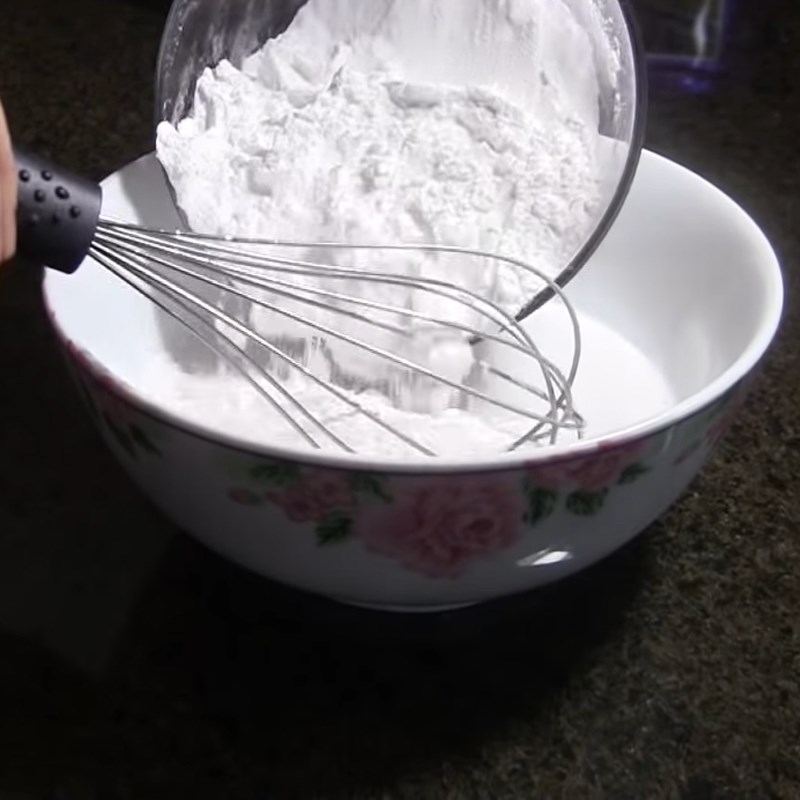 Bước 3 Trộn bột bánh Bánh da lợn khoai lang tím